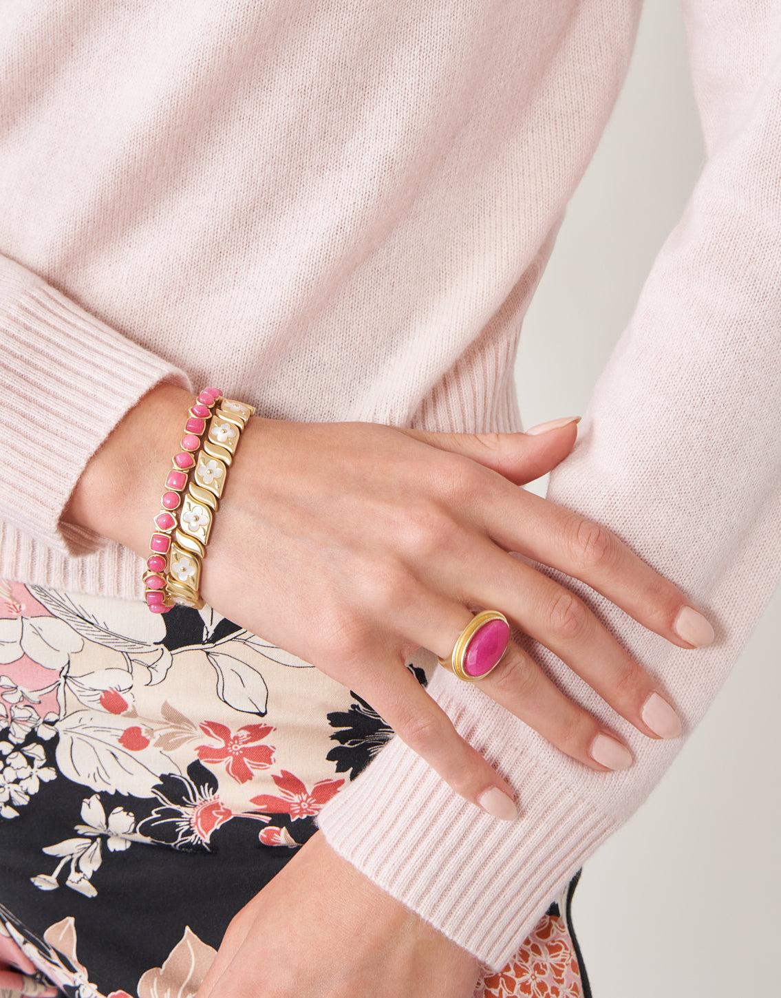 Maera Stretch Bracelet Pink - Image 3